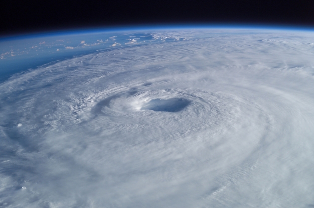 Тайфун «Гони» на Дальнем Востоке: синоптики рекомендуют не выходить из дома