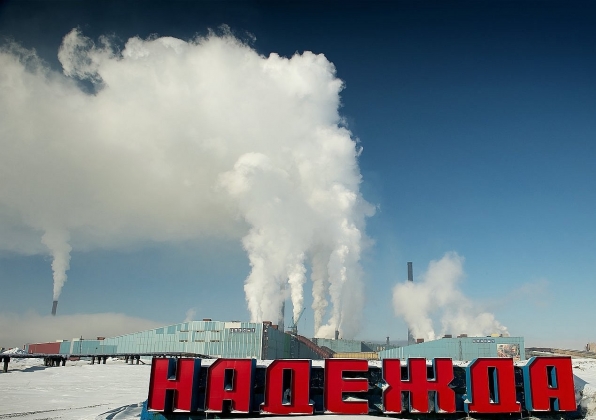 Промышленные города России представлены на художественной выставке в Москве