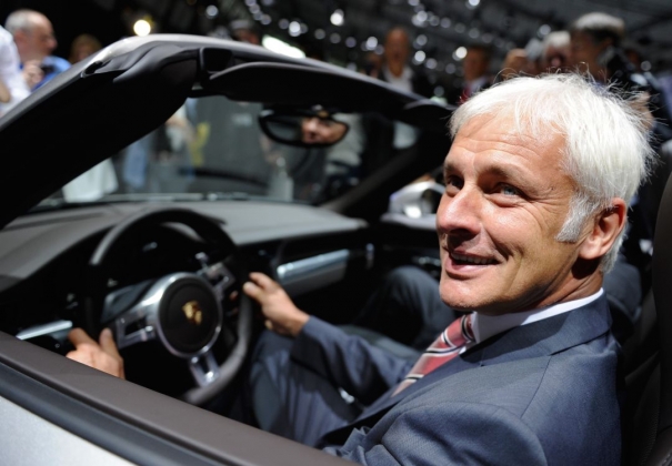 Глава Porsche Маттиас Мюллер встал у руля Volkswagen