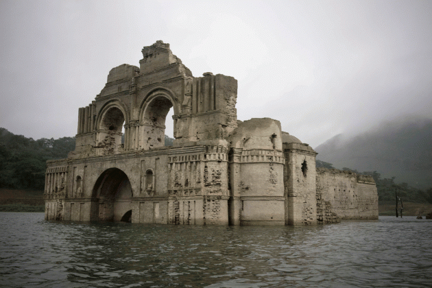 В Мексике из-под воды появился средневековый храм, построенный испанцами