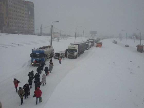 Омск в снегу: губернатор недоволен мэром, а мэр – синоптиками