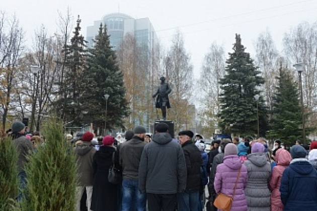 В Ижевске открыли памятник графу Шувалову
