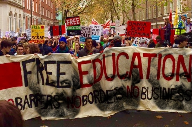 Британские студенты митингуют за бесплатное образование
