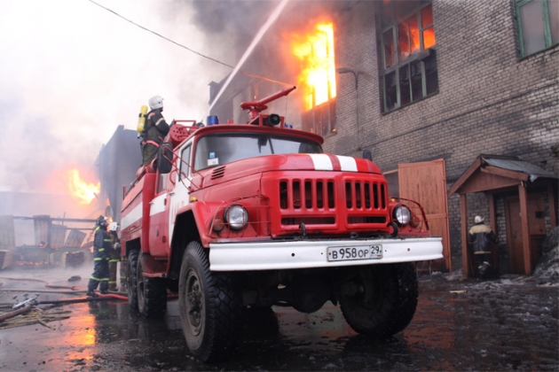 В Санкт-Петербурге погибли пять человек при пожаре в жилом доме