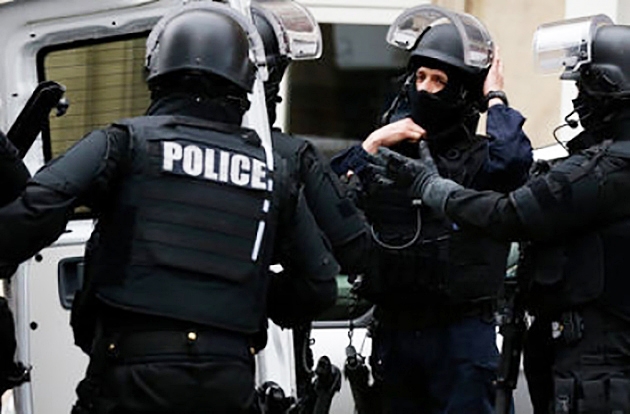 СМИ: на севере Франции неизвестные захватили заложников