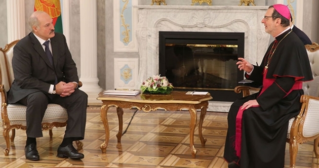 Лукашенко: посол Ватикана служил Белоруссии