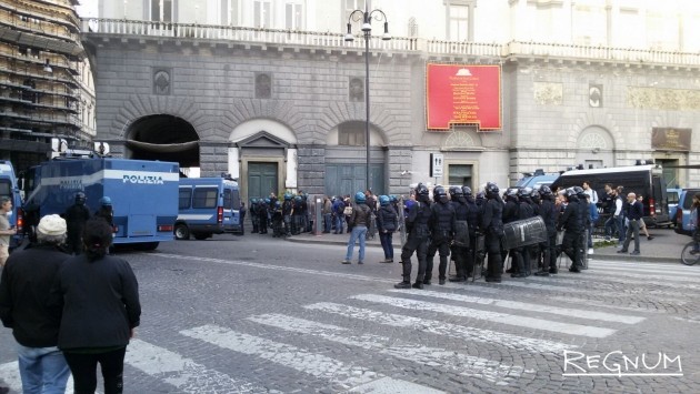 Италия: Неаполь протестует против правительства