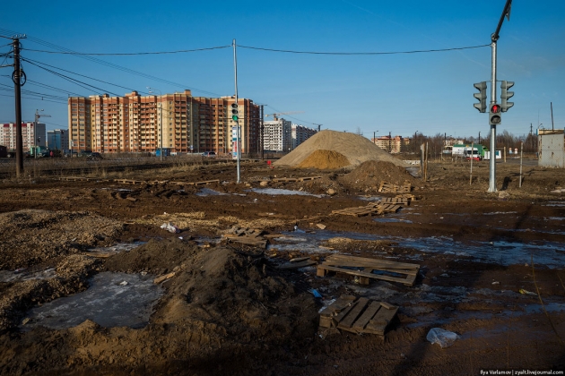 Многострадальную улицу Строителей в Ярославле сделают к осени