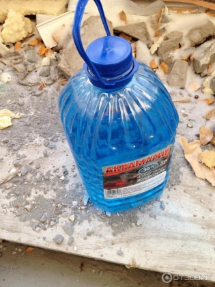 На Алтае изъяли из продажи стеклоомывающую жидкость «Аквамарин»