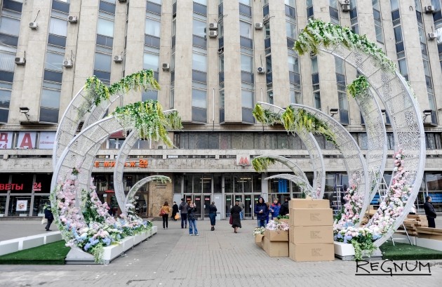 Кочующий «Лотос» не успели подготовить к началу фестиваля Московская весна