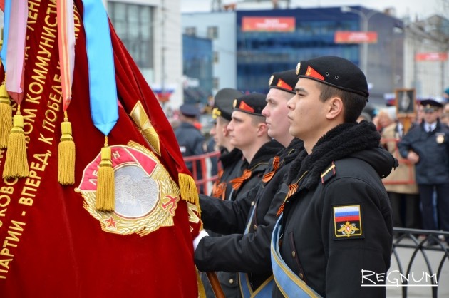 Мурманчане отметили День Победы праздничным шествием