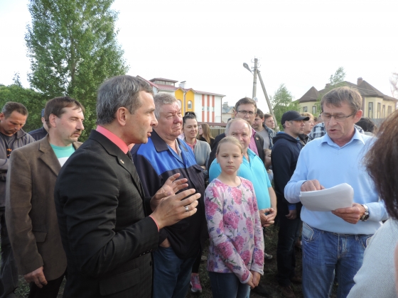 Жители Заволжского района Ярославля вышли на народный сход