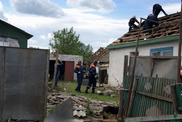 В Ростовской области пострадавшие от смерча хуторяне получили деньги