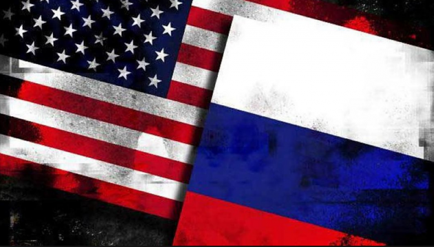 Флаги США и России