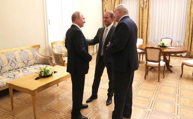 Владимир Путин, Виктор Медведчук и Александр Лукашенко 