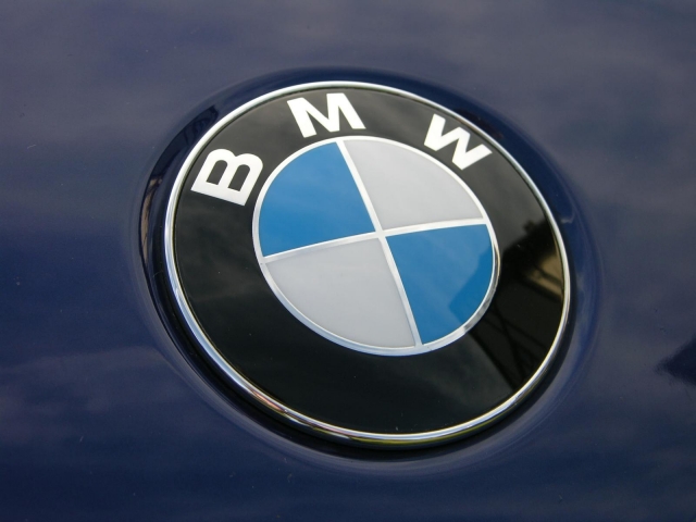 Эмблема BMW 