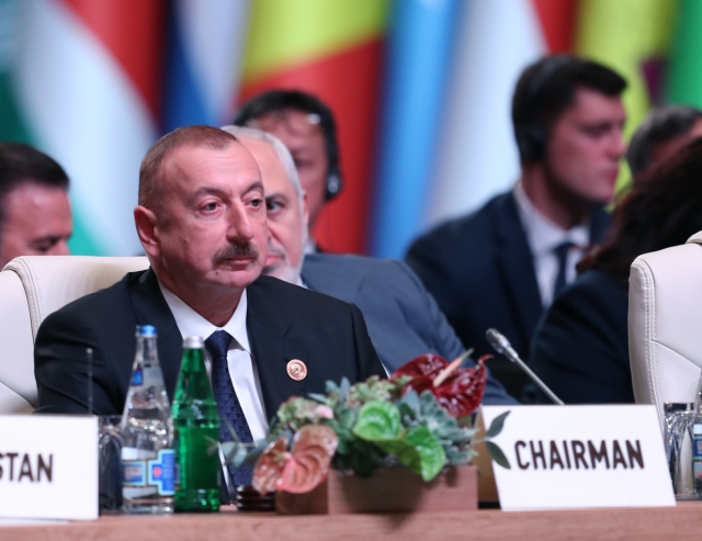 Президент Азербайджана Ильхам Алиев на саммите глав государств Движения неприсоединения в Баку