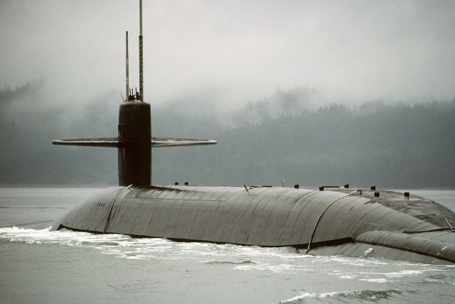 Американская атомная подводная лодка 