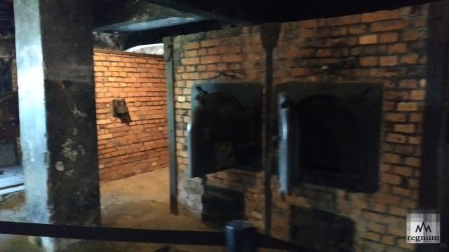 Печи крематория, где сжигали тела узников Освенцима
