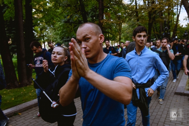 «Прогулка» по Страстному бульвару. Акция протеста несистемной оппозиции. Август 2019 года, Москва