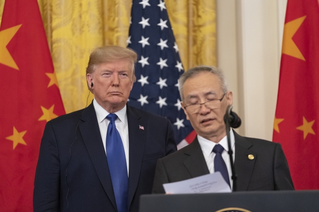 Церемония подписания китайско-американского соглашения по торгово-экономическим вопросам. 15 января 2020 года, Вашингтон