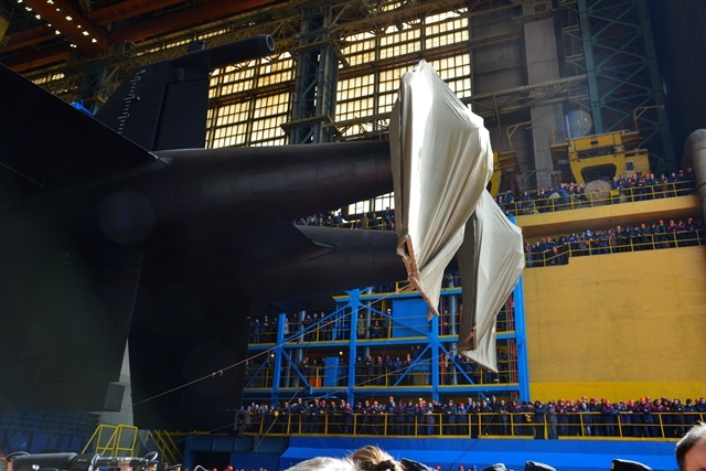 Подводная лодка-носитель беспилотников «Белгород» спущена на воду 