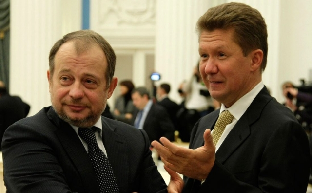 Владимир Лисин (слева) и Алексей Миллер на встрече предпринимательского сообщества, которая прошла в Кремле 
