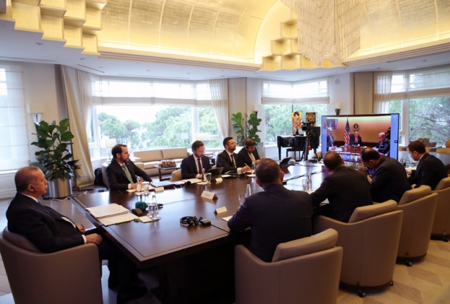 Реджеп Тайип Эрдоган участвует видеоконференции лидеров стран G20 