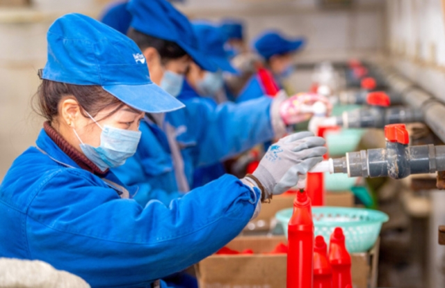 Производство на предприятиях в Китае не останавливается, несмотря на эпидемию коронавируса 