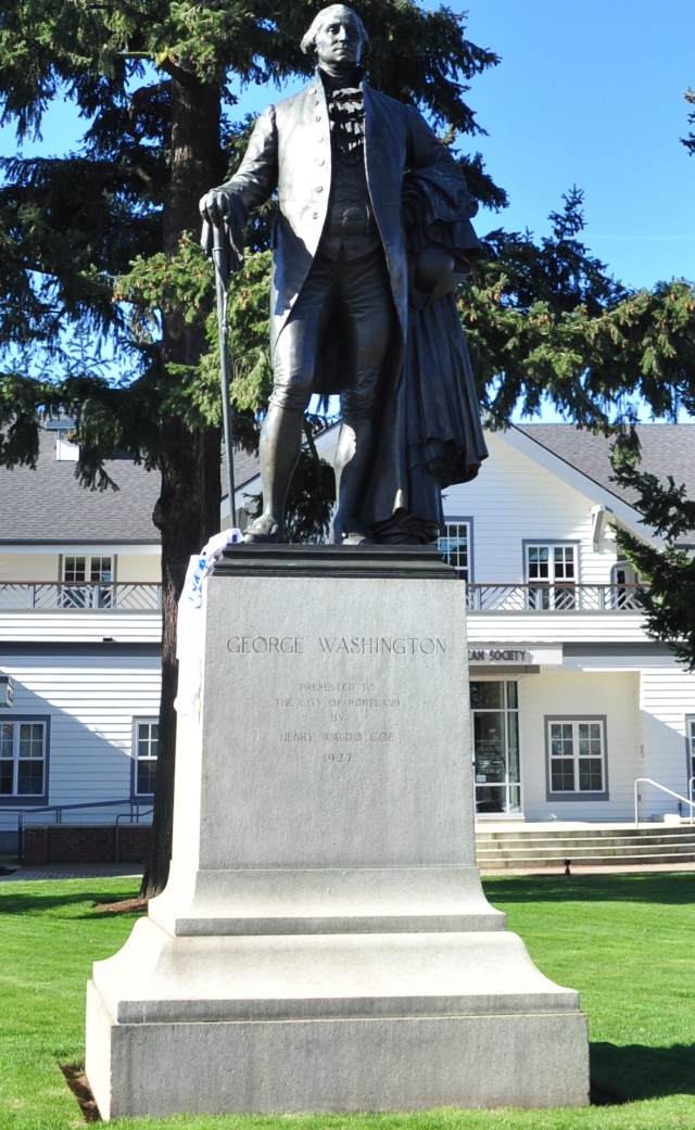 Ныне снесённый памятник Джорджу Вашингтону в Портленде 