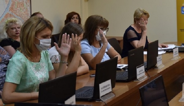 На заседании избирательной комиссии Астраханской области 