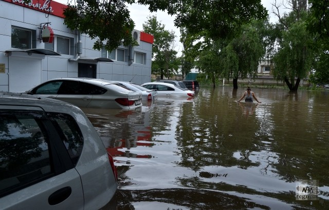 Затопленные улицы Керчи