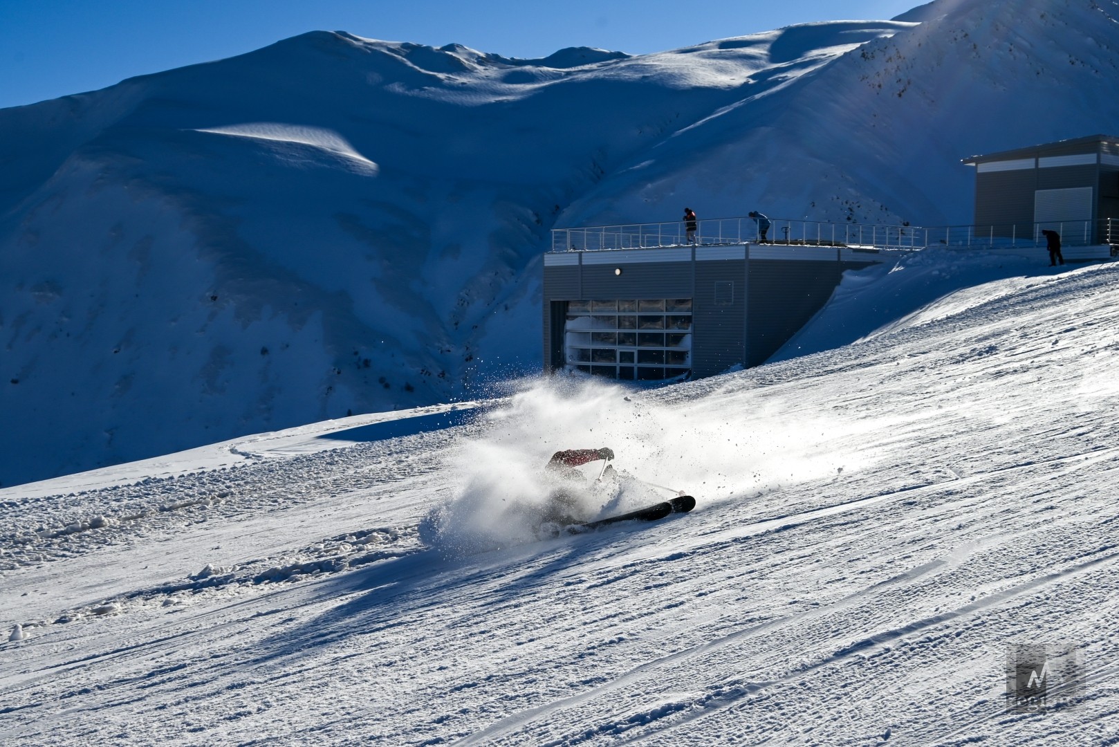 Падение лыжника. Горнолыжный курорт «Архыз»