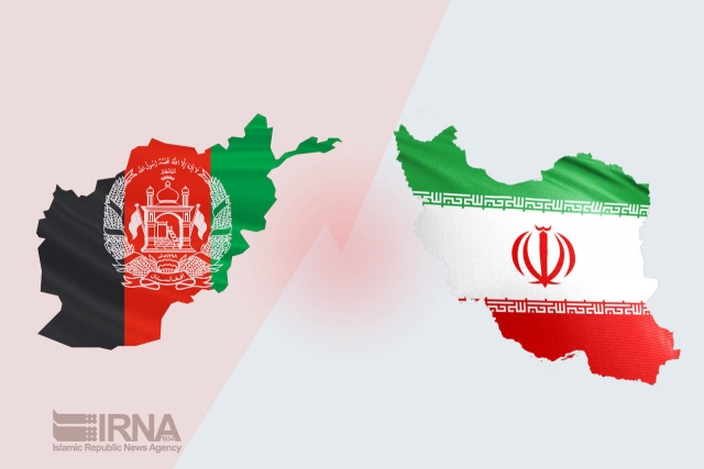 Флаги Афганистана (слева) и Ирана (справа)