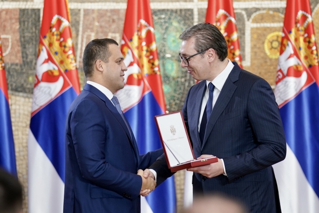Президент Сербии Вучич вручил почетную премию президенту IBA Умару Кремлеву