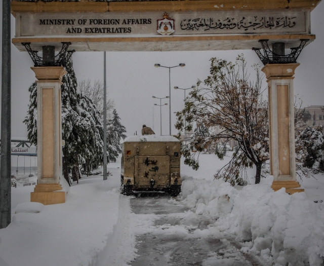 Вооружённые силы Иордании ведут расчистку снежных завалов