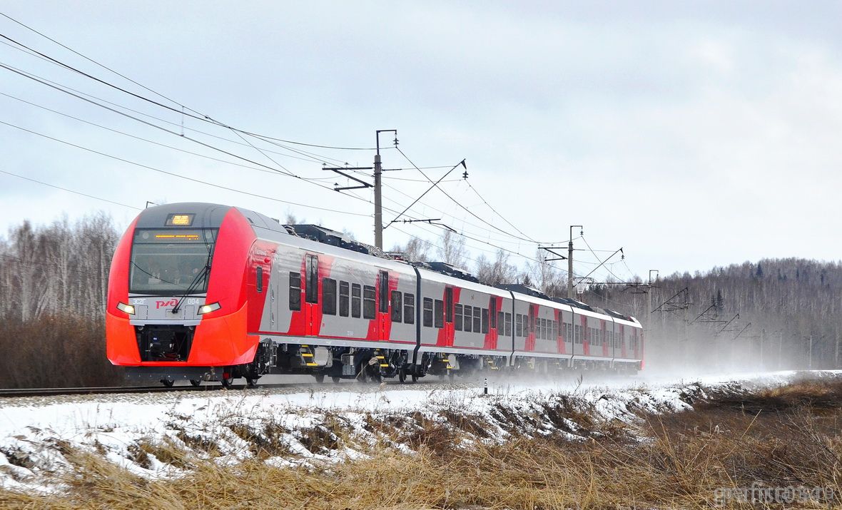 Поезд пермь. Ласточка 2эсгп. Эс2г в Верещагино. Скоростной электропоезд Ласточка Пермь Екатеринбург. Ласточка электропоезд.