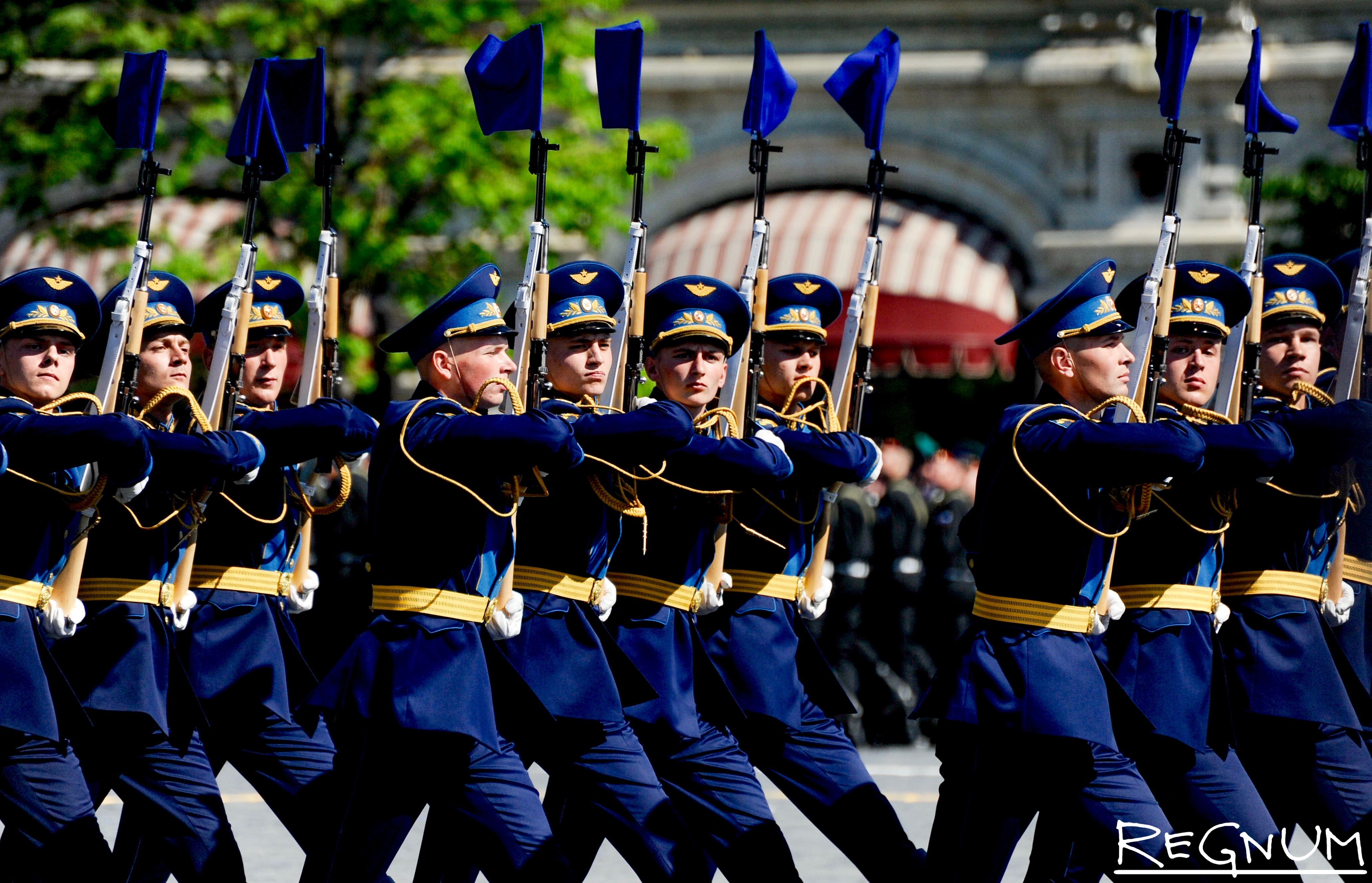 Картинка парад в москве