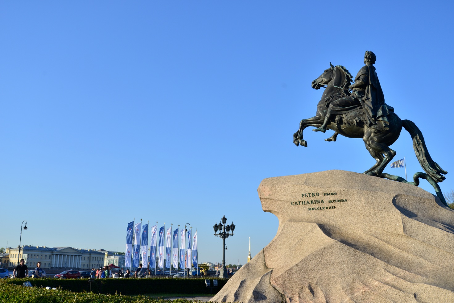 памятник петру на коне в санкт петербурге