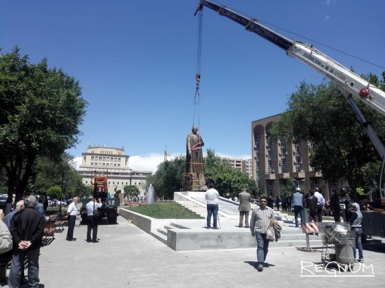 Памятник Гарегина Нжде в Ереване