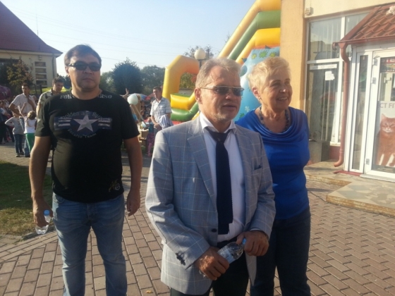 На переднем плане — калининградский депутат Горохов