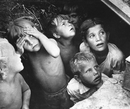 Дети и война. 1942