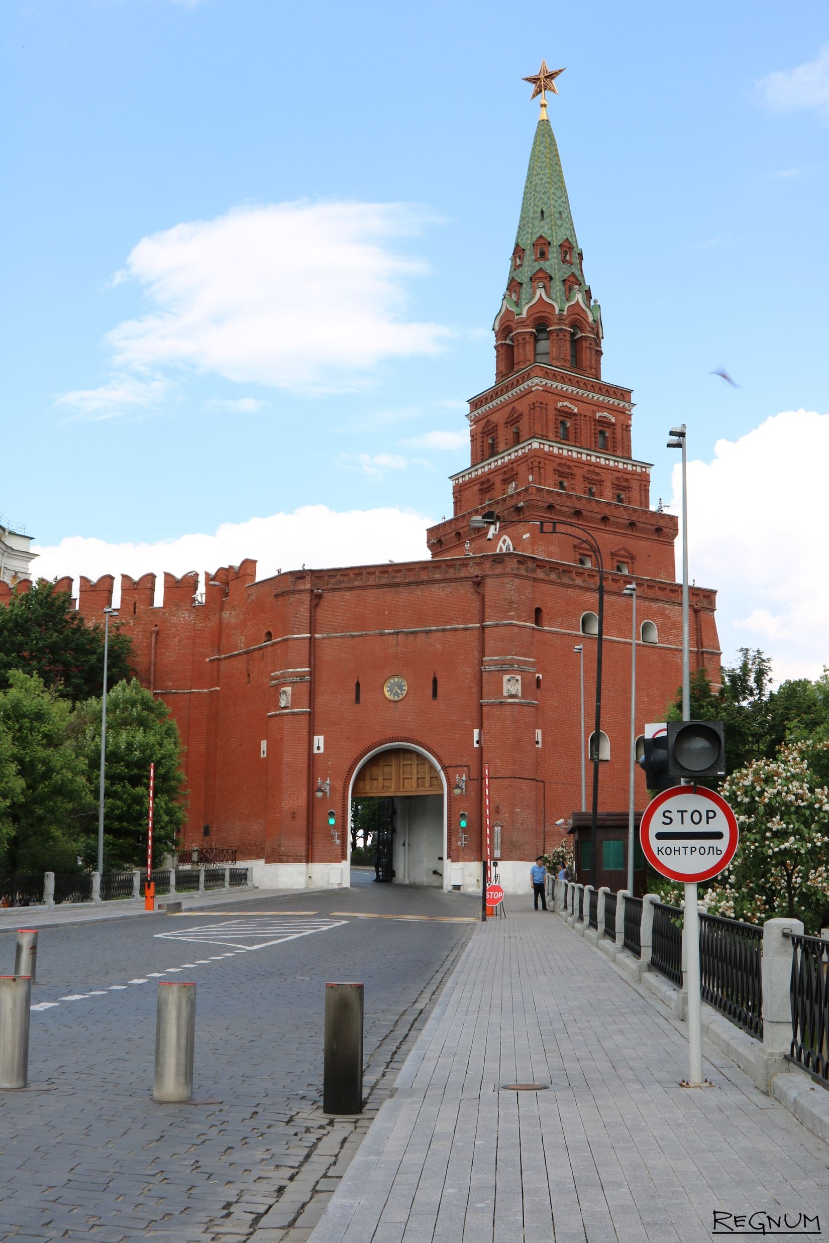 проездные башни московского кремля