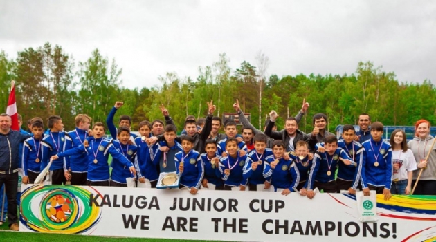 Команда юных футболистов из Узбекистана победила на турнире в Калуге