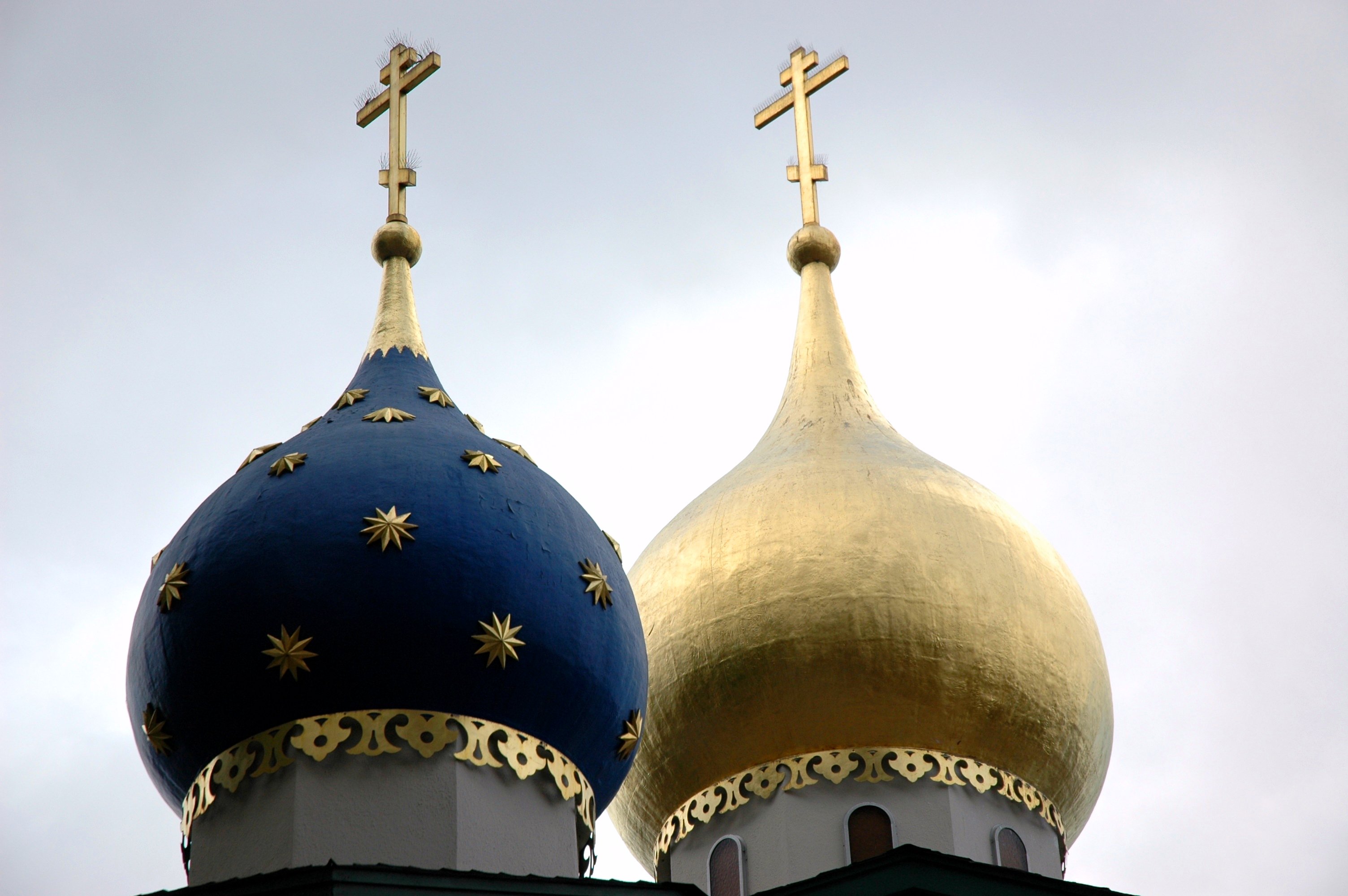 Шлемовидный купол храма Москва