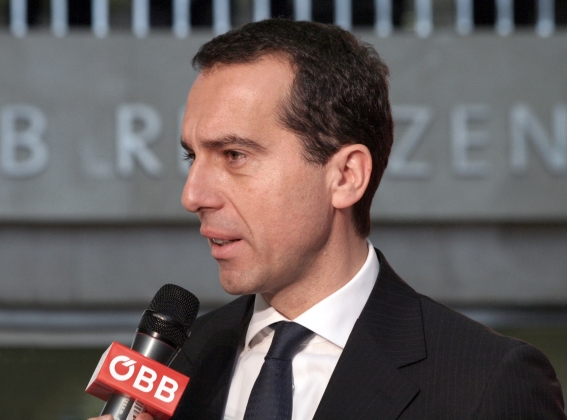 Новый канцлер Австрии нанес визит вежливости в Берлин