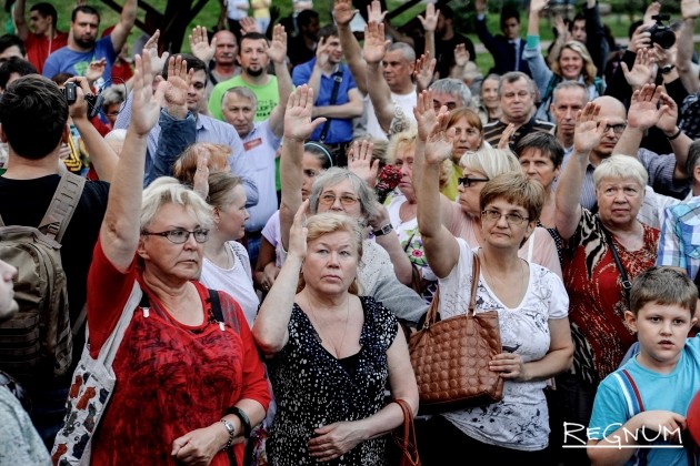 «Ни тюк носков, ни тюк маек»: жители Люблино требуют закрыть «Черкизоны-2»