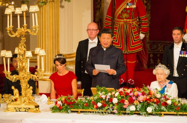 Си Цзиньпин обращается к британской элите. Лондон, октябрь 2015 года