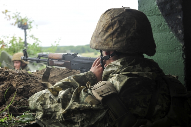 Сводка боев в Донбассе: Солдаты ВСУ получили приказ стрелять по СММ ОБСЕ