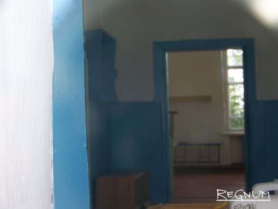 Так выглядят сейчас «внутренности» закрытой школы в селе Батурово в День знаний